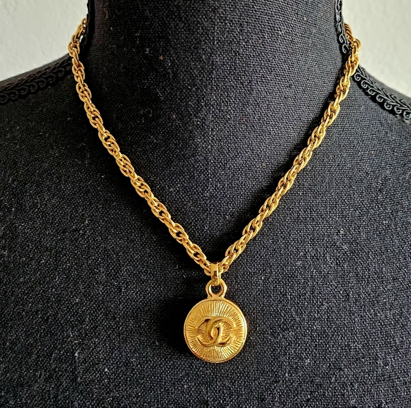 Chanel 24K Gold-plated Sunburst Necklace - Picture 1 of 4